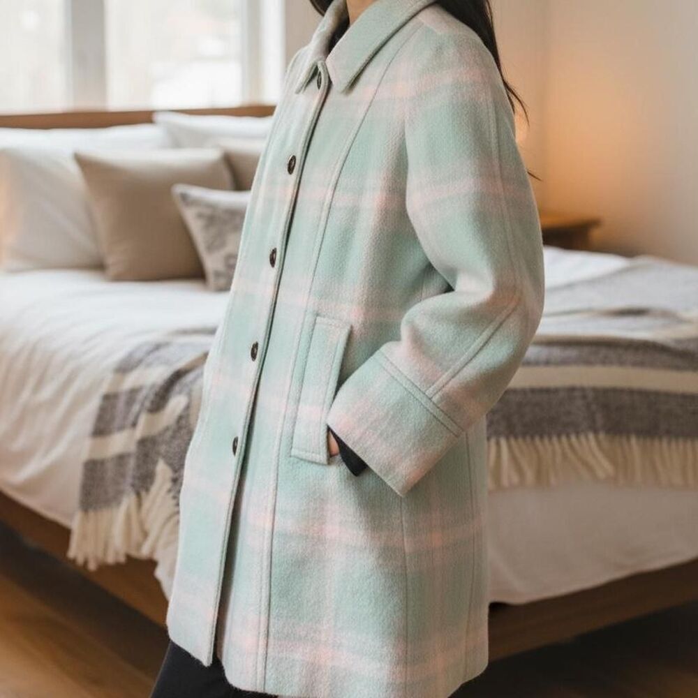 Lands’ End Women’s Wool Blend Coat Size 14 Mint Green Plaid Spring Easter